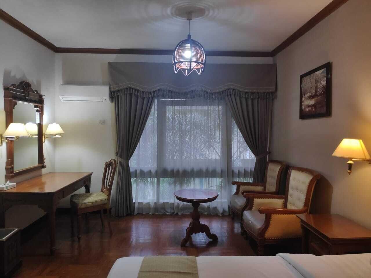 New Grand Park Hotel Сурабая Екстер'єр фото